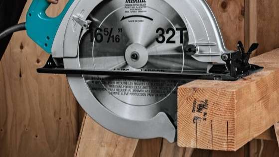 Best Saw to Cut 4x4 (Reviews and Buying Guide