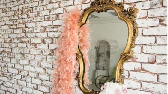 Famous Types of Antique Mirror for Luxury Homes
